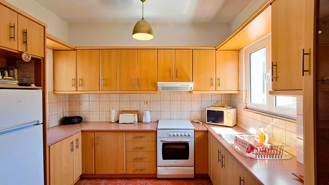 3 Level Town House with Pool Access and Mountain Views – Just 1 Minute from the Beach in Almyrida - 6