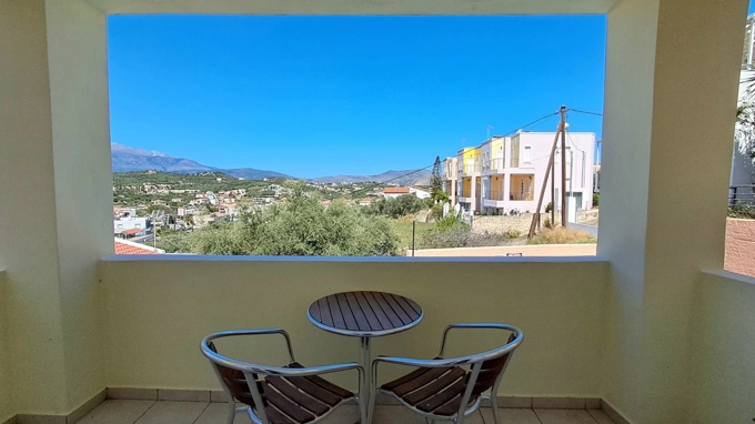 3 Level Town House with Pool Access and Mountain Views – Just 1 Minute from the Beach in Almyrida - 5