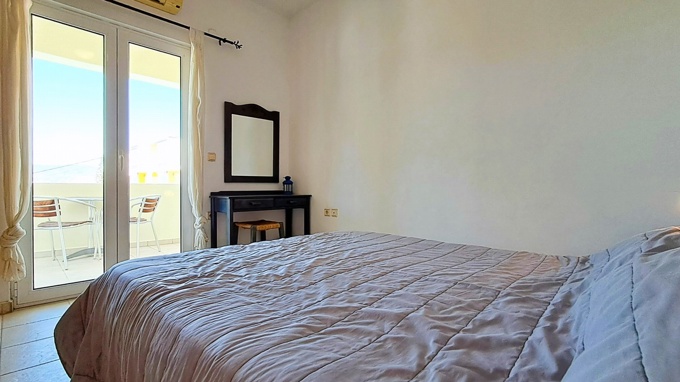 3 Level Town House with Pool Access and Mountain Views – Just 1 Minute from the Beach in Almyrida - 11