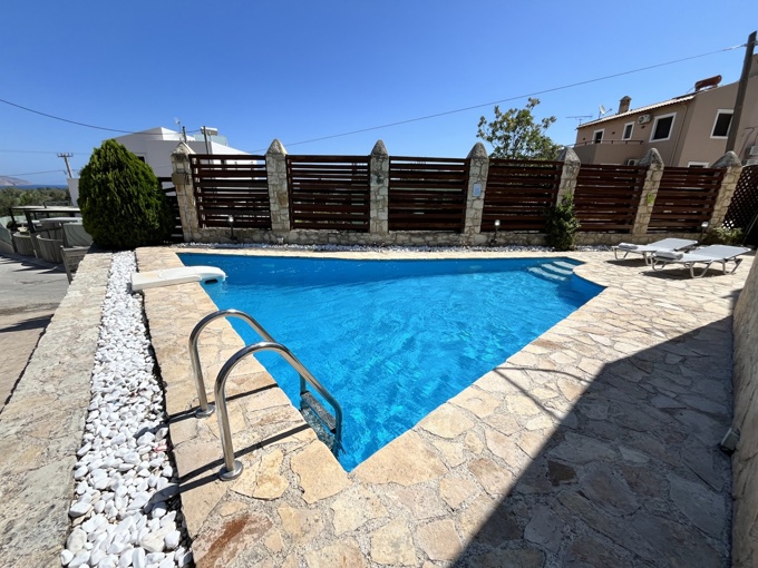 Well Designed 3 Bedroom Villa Steps from Kournas Lake - 4