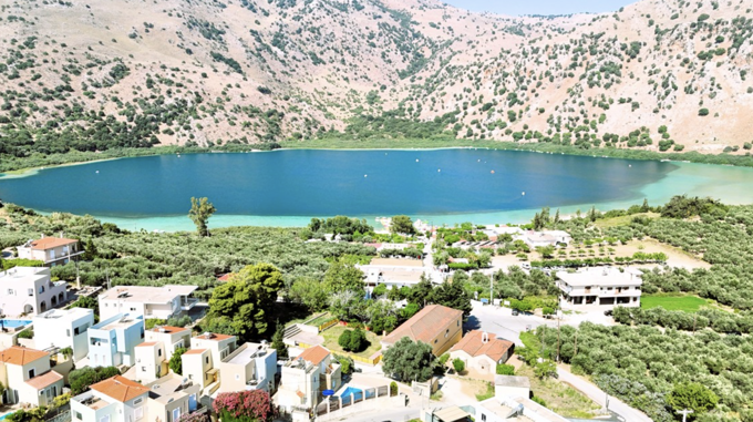 Well Designed 3 Bedroom Villa Steps from Kournas Lake - 29