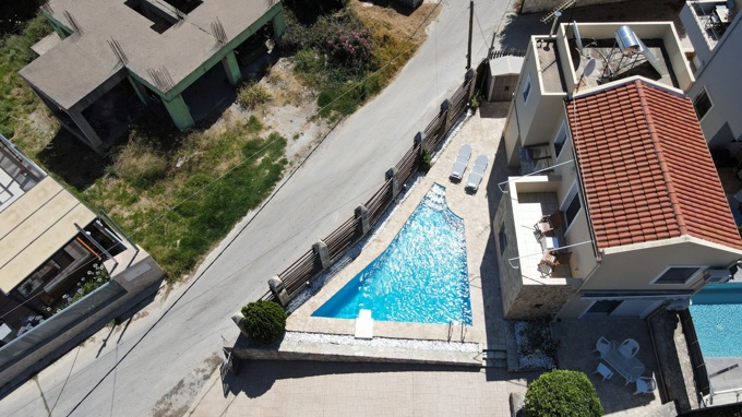 Well Designed 3 Bedroom Villa Steps from Kournas Lake - 28