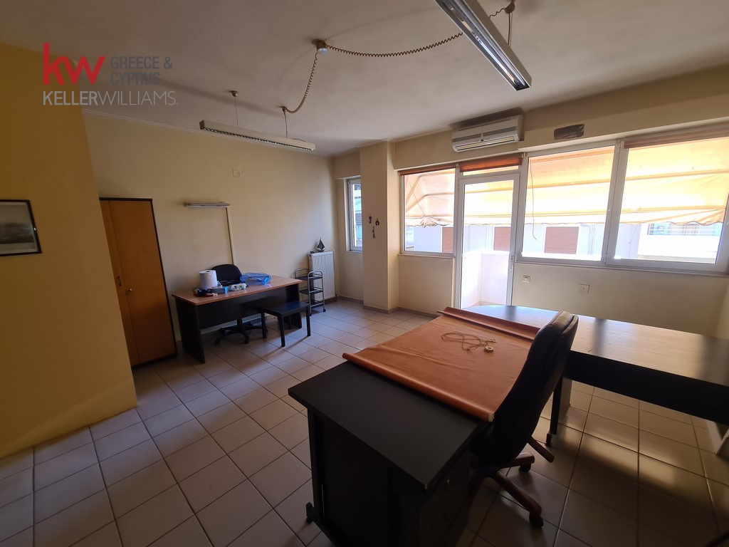 1716350 - Γραφείο Προς Ενοικίαση, Καρδίτσα, 63,50 τ.μ., €320
