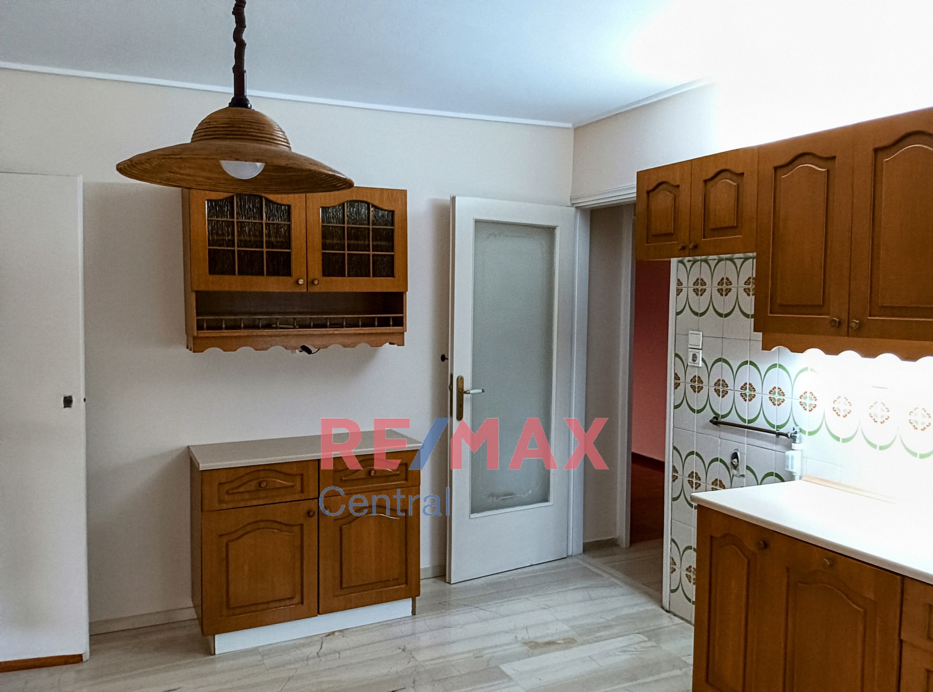 Remax Central