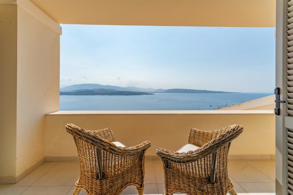 von_poll_real_estate_property_1718062_image_18