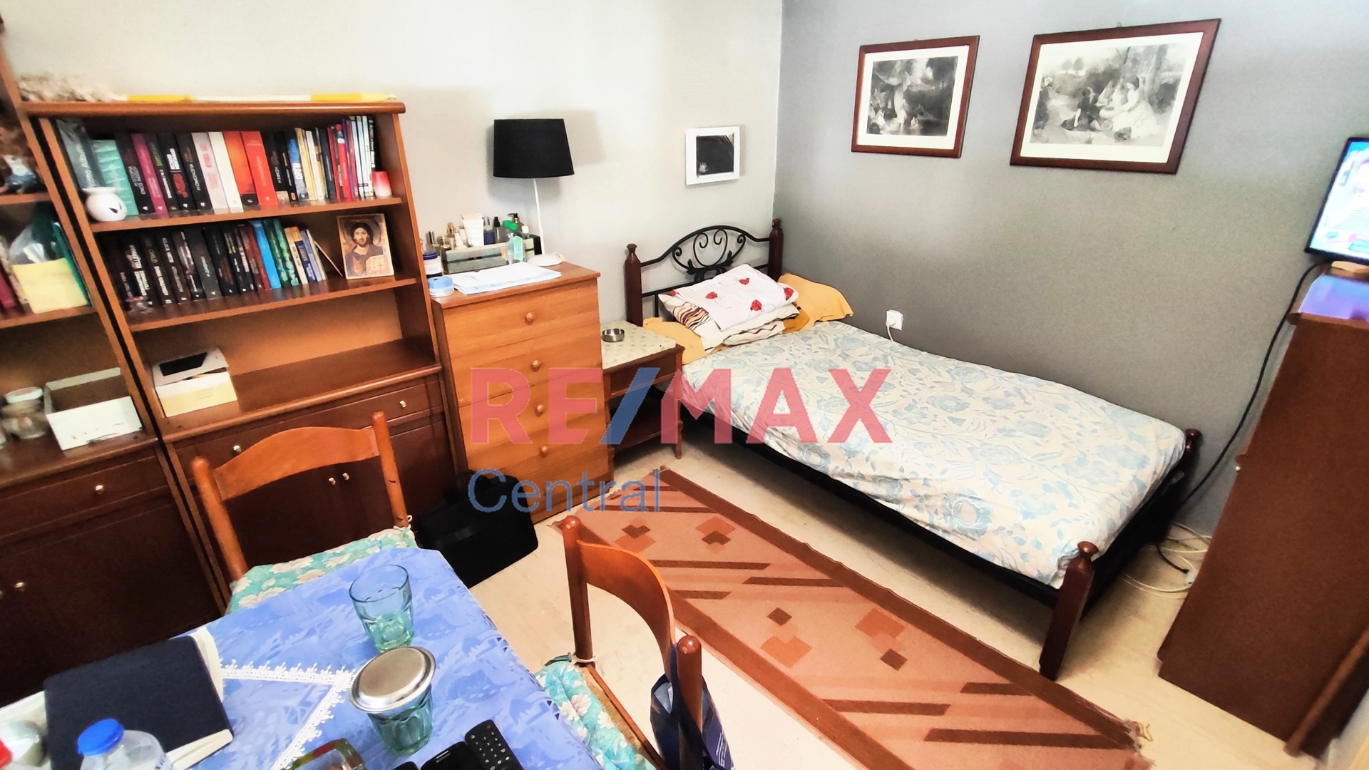 Remax Central