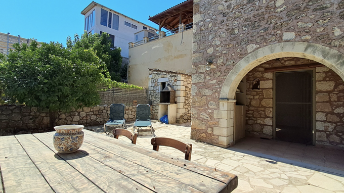 Traditional 2 Bedroom Stone Villa with Garden and Expansion Potential in Vamos, Crete - 8