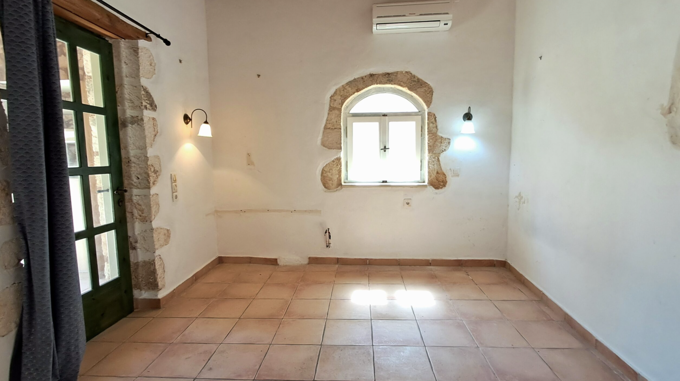 Traditional 2 Bedroom Stone Villa with Garden and Expansion Potential in Vamos, Crete - 15