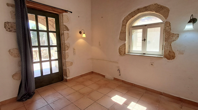 Traditional 2 Bedroom Stone Villa with Garden and Expansion Potential in Vamos, Crete - 14
