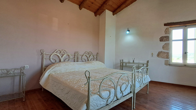 Traditional 2 Bedroom Stone Villa with Garden and Expansion Potential in Vamos, Crete - 20