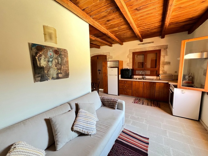 Spacious Multi-Level Villa with Pool and Independent Suites in Vamos Village - 10