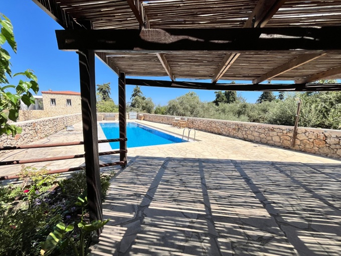 Spacious Multi-Level Villa with Pool and Independent Suites in Vamos Village - 28