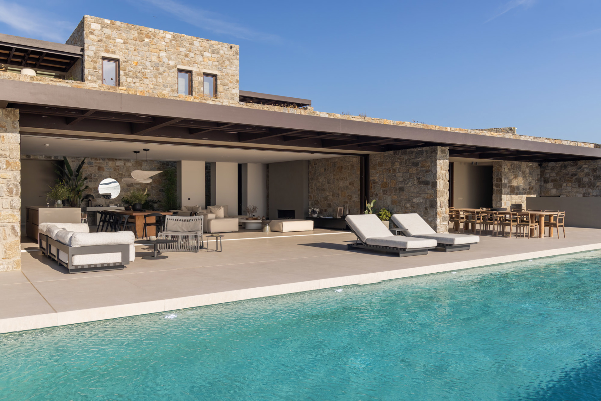 von_poll_real_estate_property_1760908_image_2