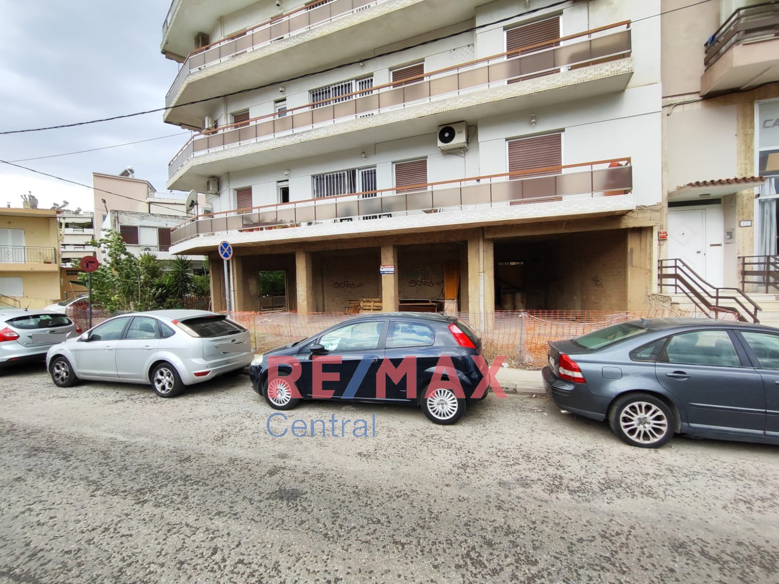 Remax Central