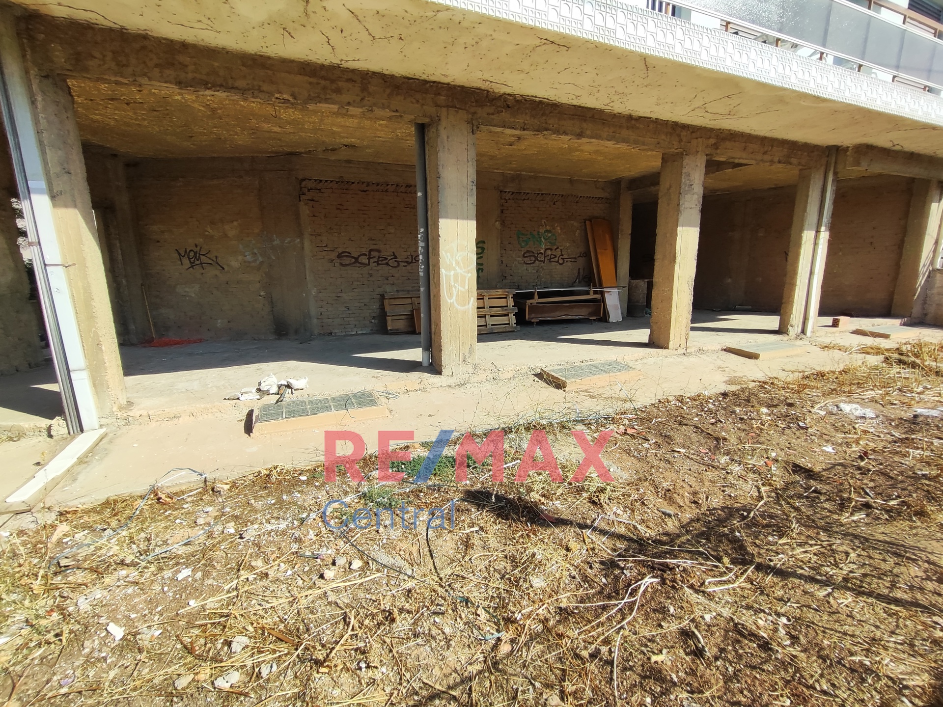 Remax Central