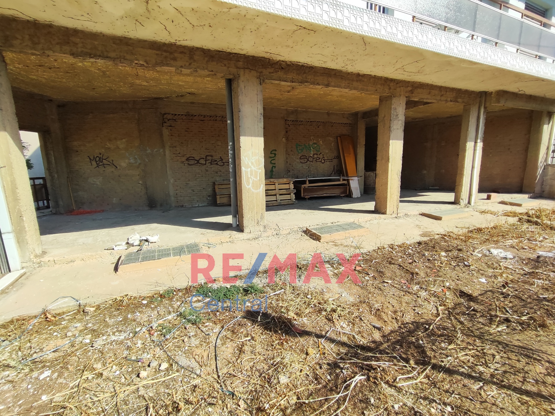Remax Central