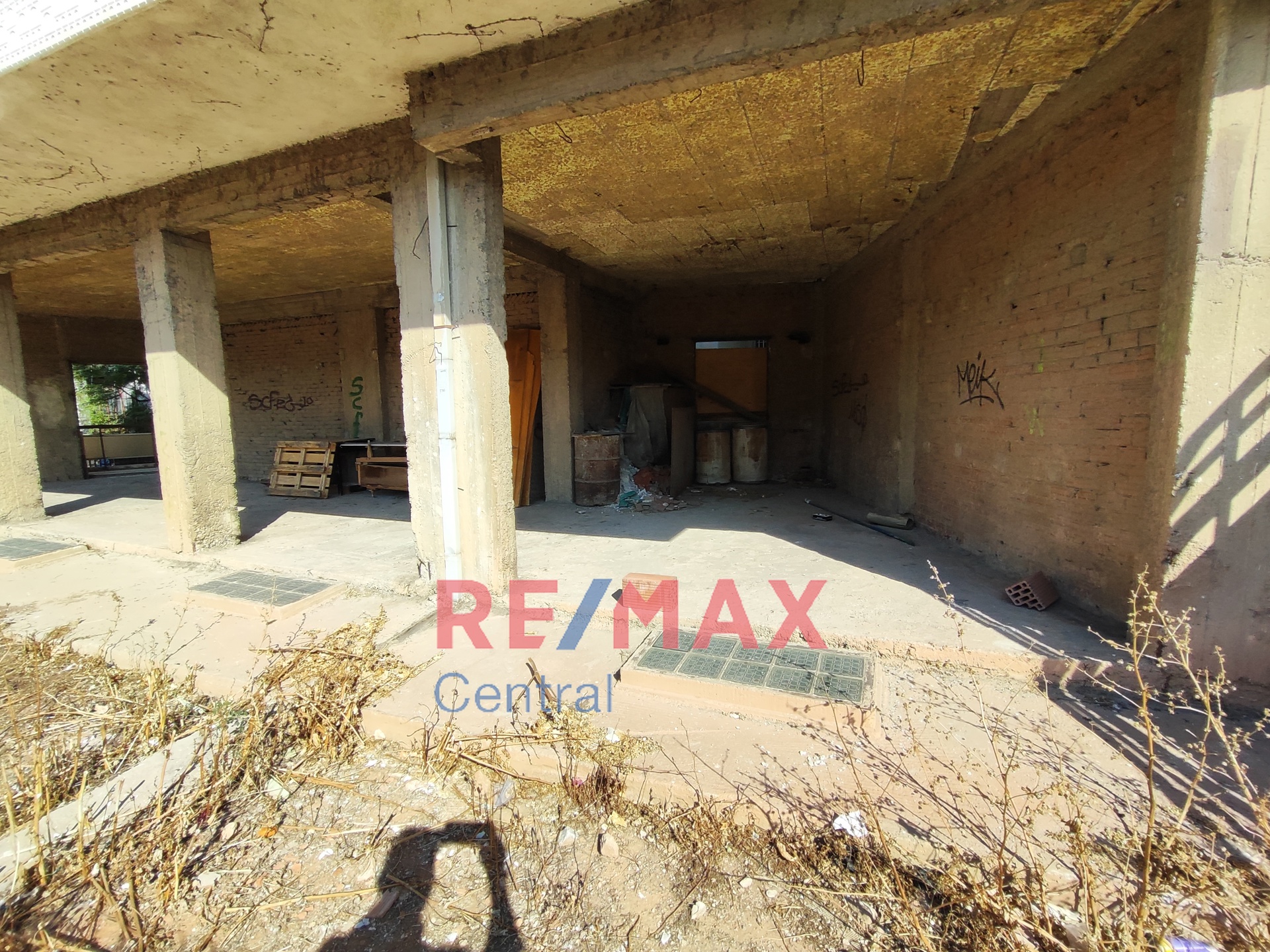 Remax Central