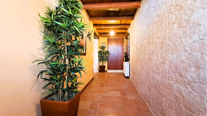 Authentic Cretan Villa with Self-Contained Studio and Private Gated Plot - 11