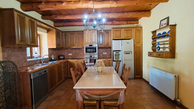 Authentic Cretan Villa with Self-Contained Studio and Private Gated Plot - 15