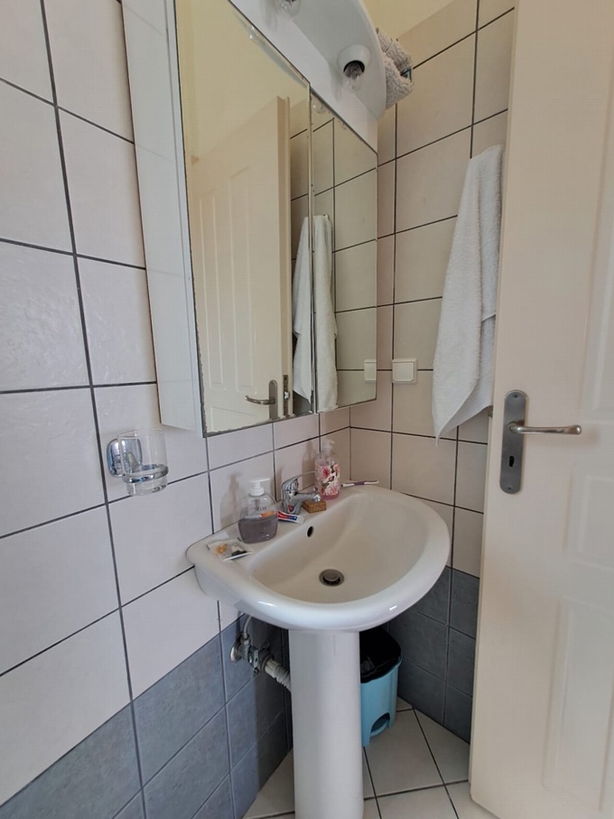 Seafront 2-Bedroom Apartment in Almyrida - 10