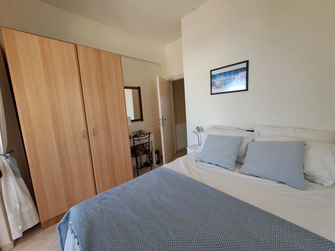 Seafront 2-Bedroom Apartment in Almyrida - 8