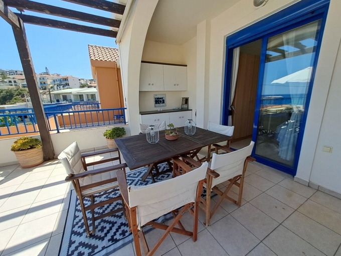 Seafront 2-Bedroom Apartment in Almyrida - 16
