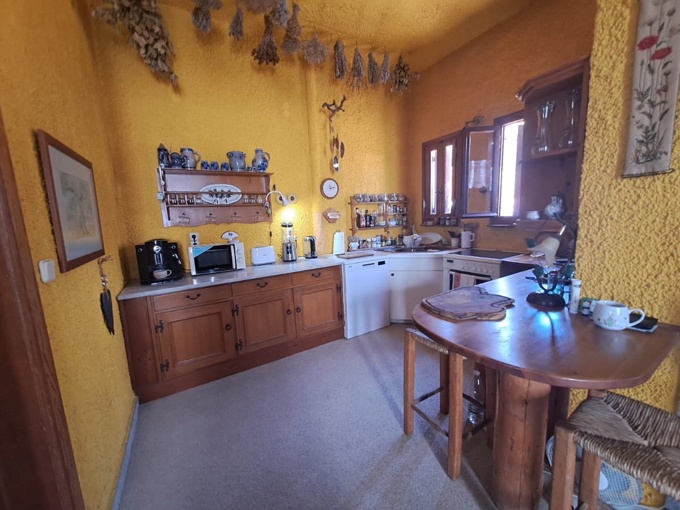 Rare Village Property in the Heart of Kalyves - 12
