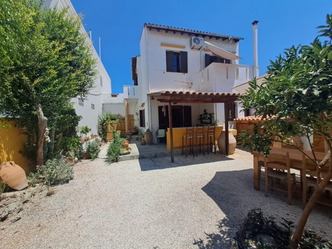 Rare Village Property in the Heart of Kalyves - 1