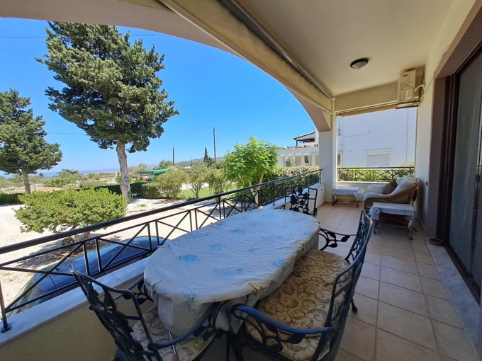 Spacious 3-Bedroom Villa with Basement, Large Private Plot & Stunning Views - 6