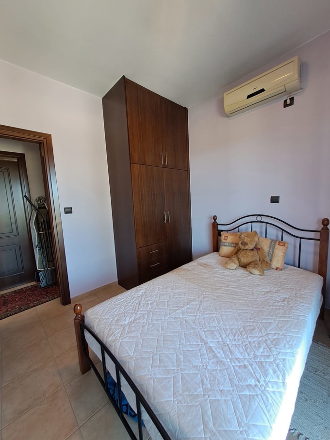 Spacious 3-Bedroom Villa with Basement, Large Private Plot & Stunning Views - 20