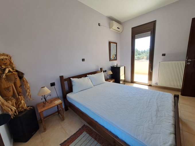 Spacious 3-Bedroom Villa with Basement, Large Private Plot & Stunning Views - 15