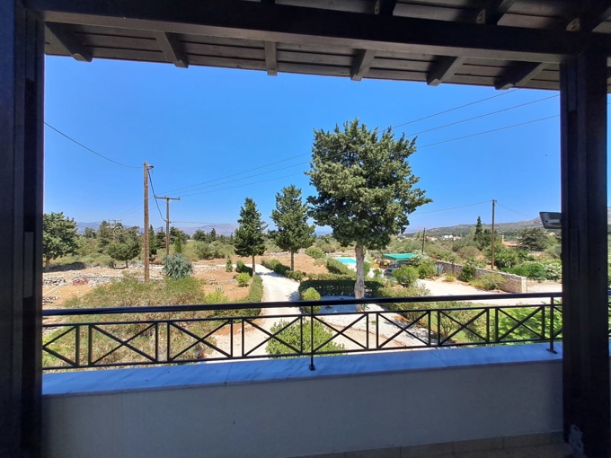Spacious 3-Bedroom Villa with Basement, Large Private Plot & Stunning Views - 18