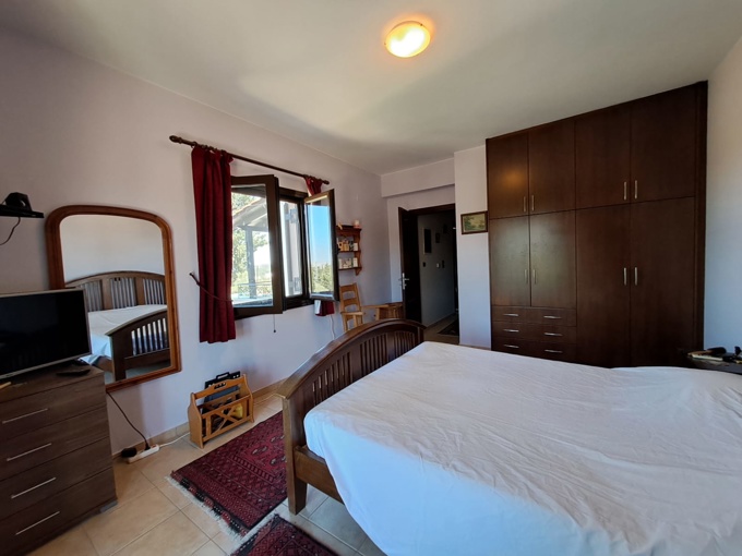 Spacious 3-Bedroom Villa with Basement, Large Private Plot & Stunning Views - 22