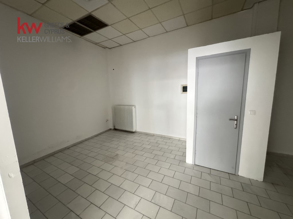 1808662 - Κατάστημα Προς Ενοικίαση, Καρδίτσα, 151 τ.μ., €800