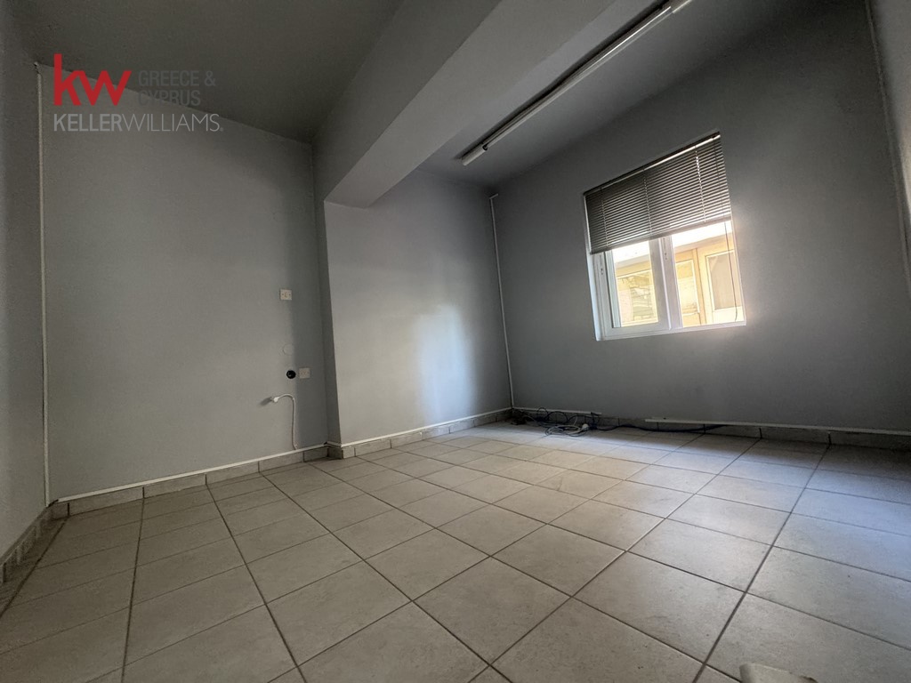 1993949 - Κατάστημα Προς Ενοικίαση, Καρδίτσα, 142 τ.μ., €700