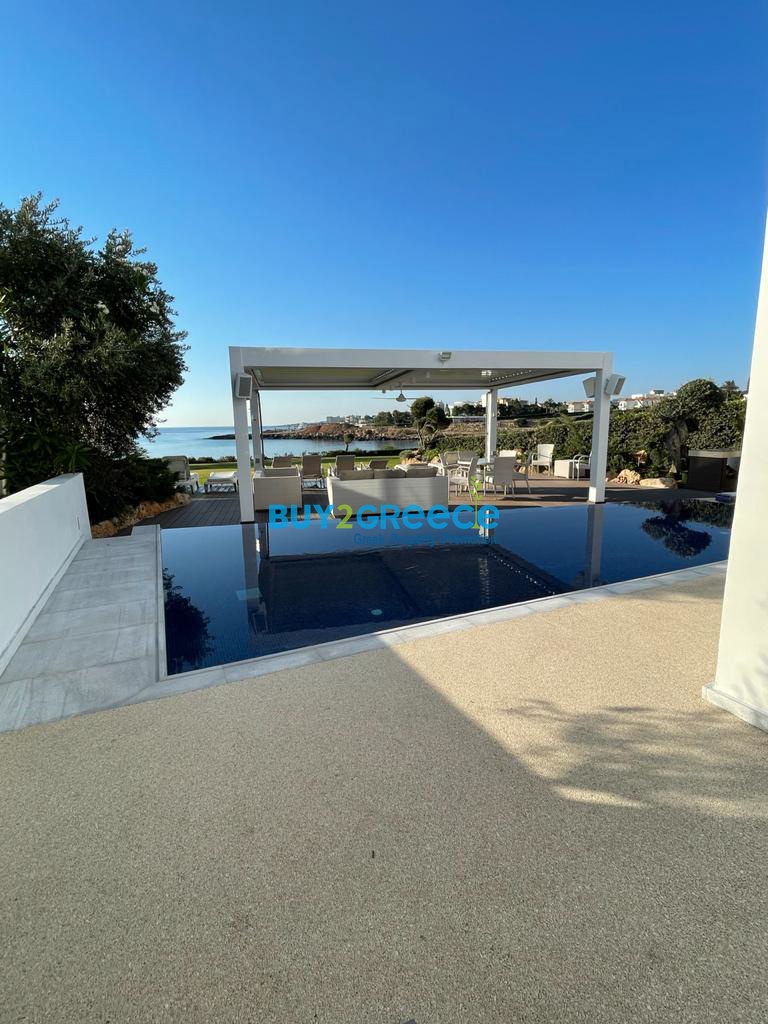 2038533 - Villa For sale, Paralimni, 200 sq.m., €3.200.000