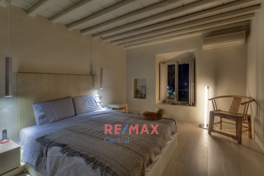 Remax Central
