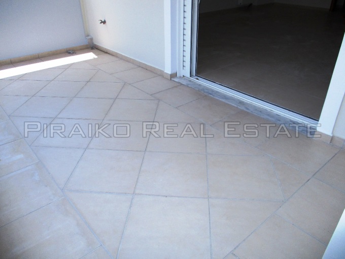 Piraiko Real Estate