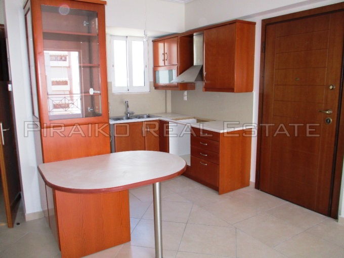 Piraiko Real Estate