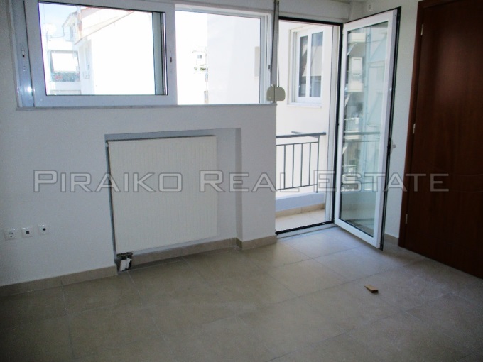 Piraiko Real Estate