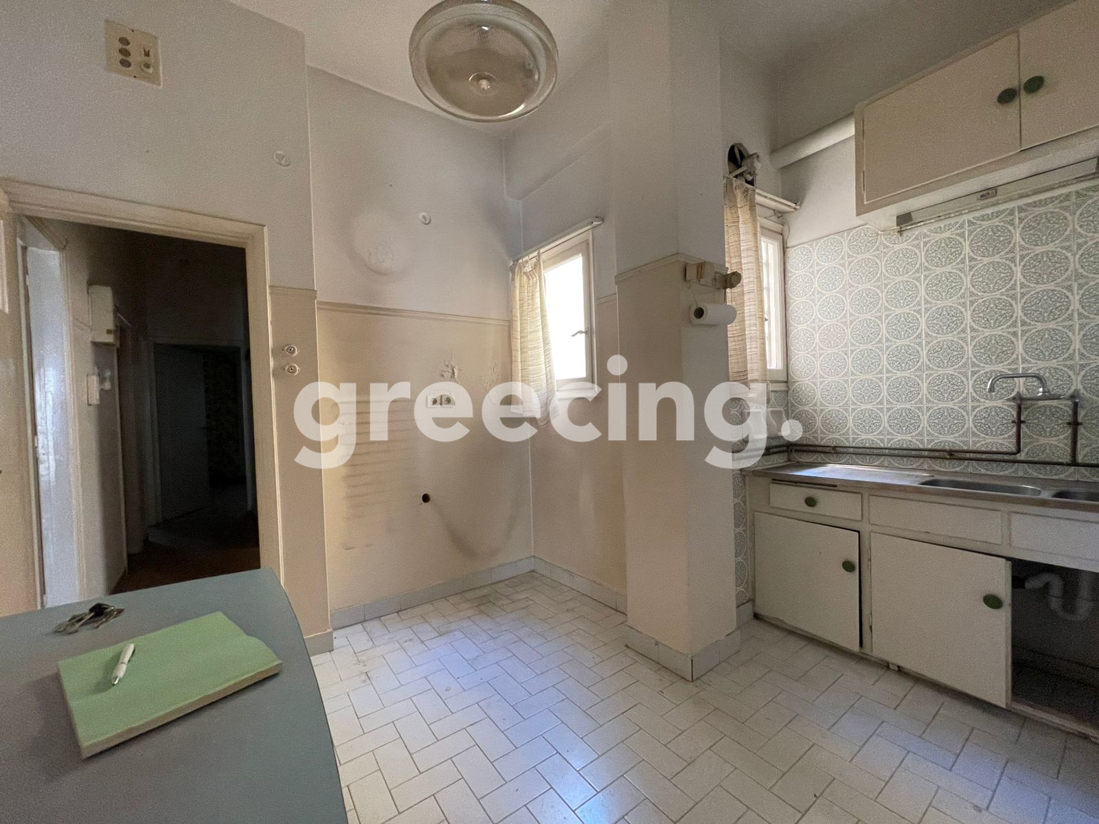 Greecing Real Estate