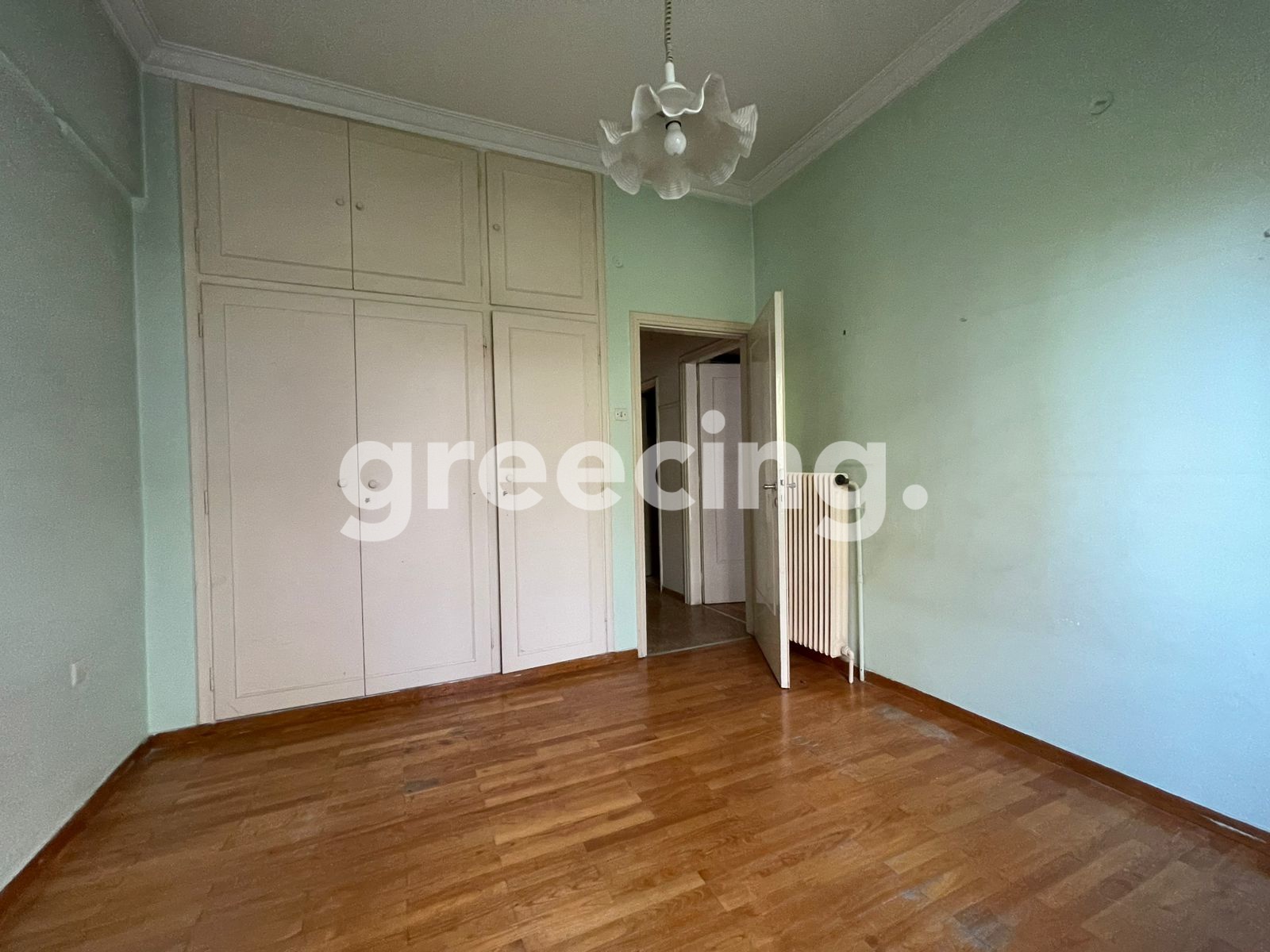 Greecing Real Estate