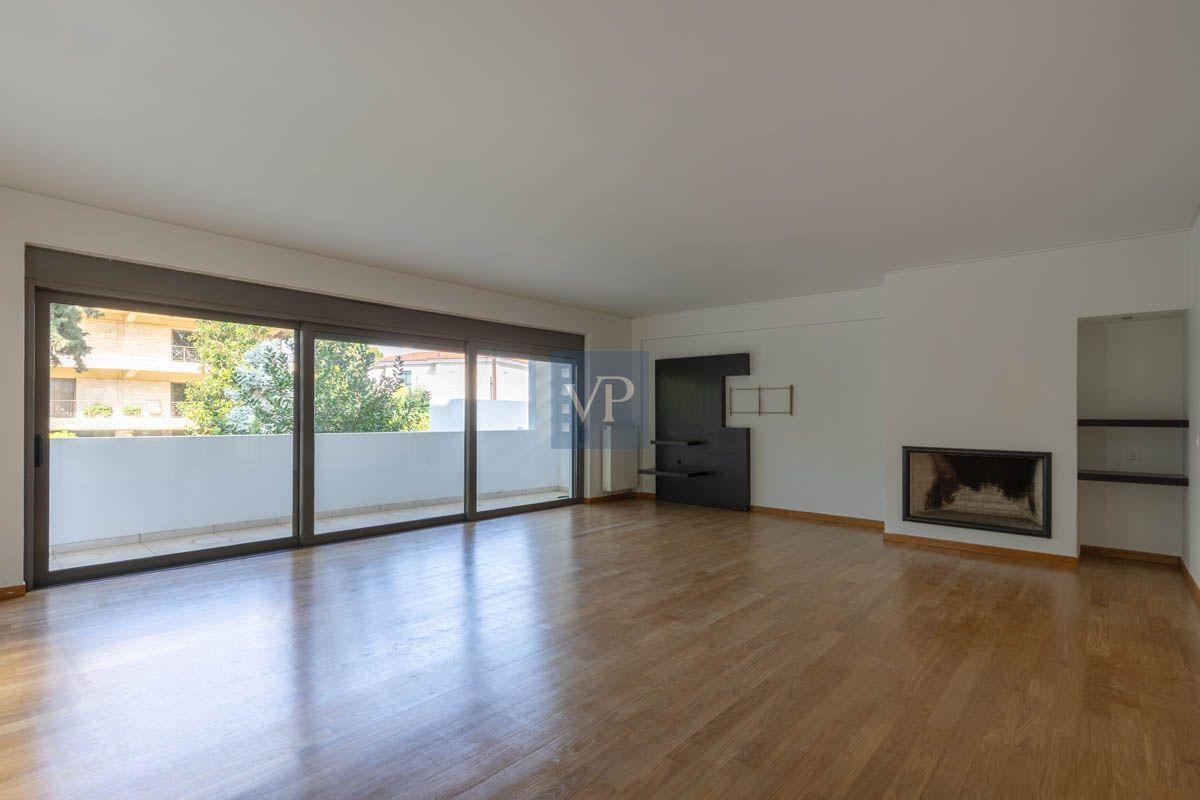 Suburbian Lux Elegant Maisonette for rent, Kifissia, 250 sq.m., €3.200