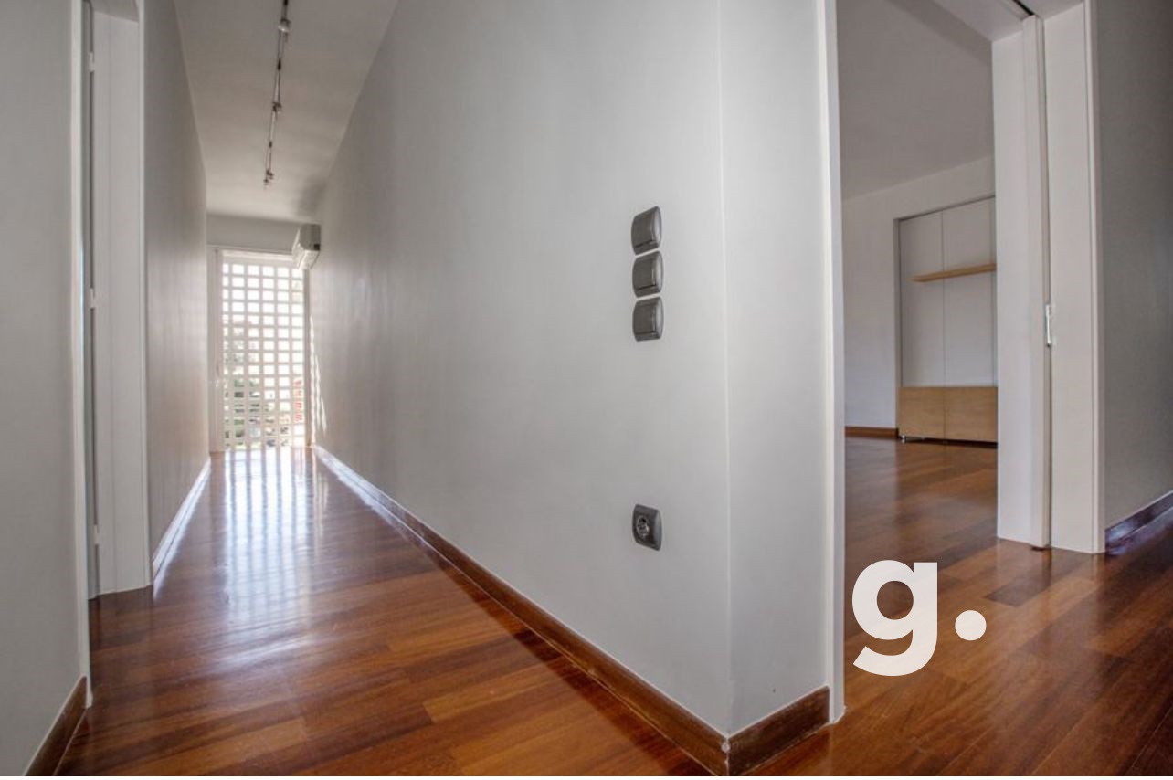 Greecing Real Estate