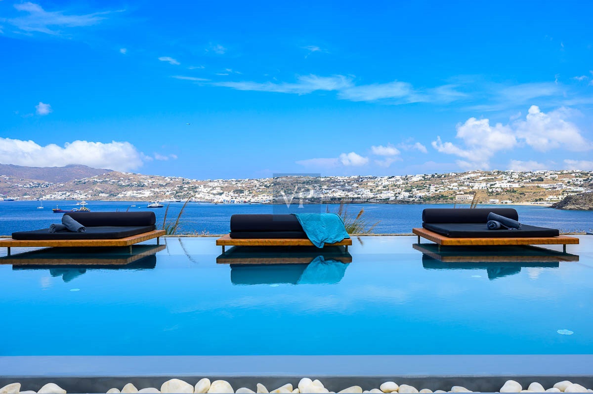von_poll_real_estate_property_780668_image_1