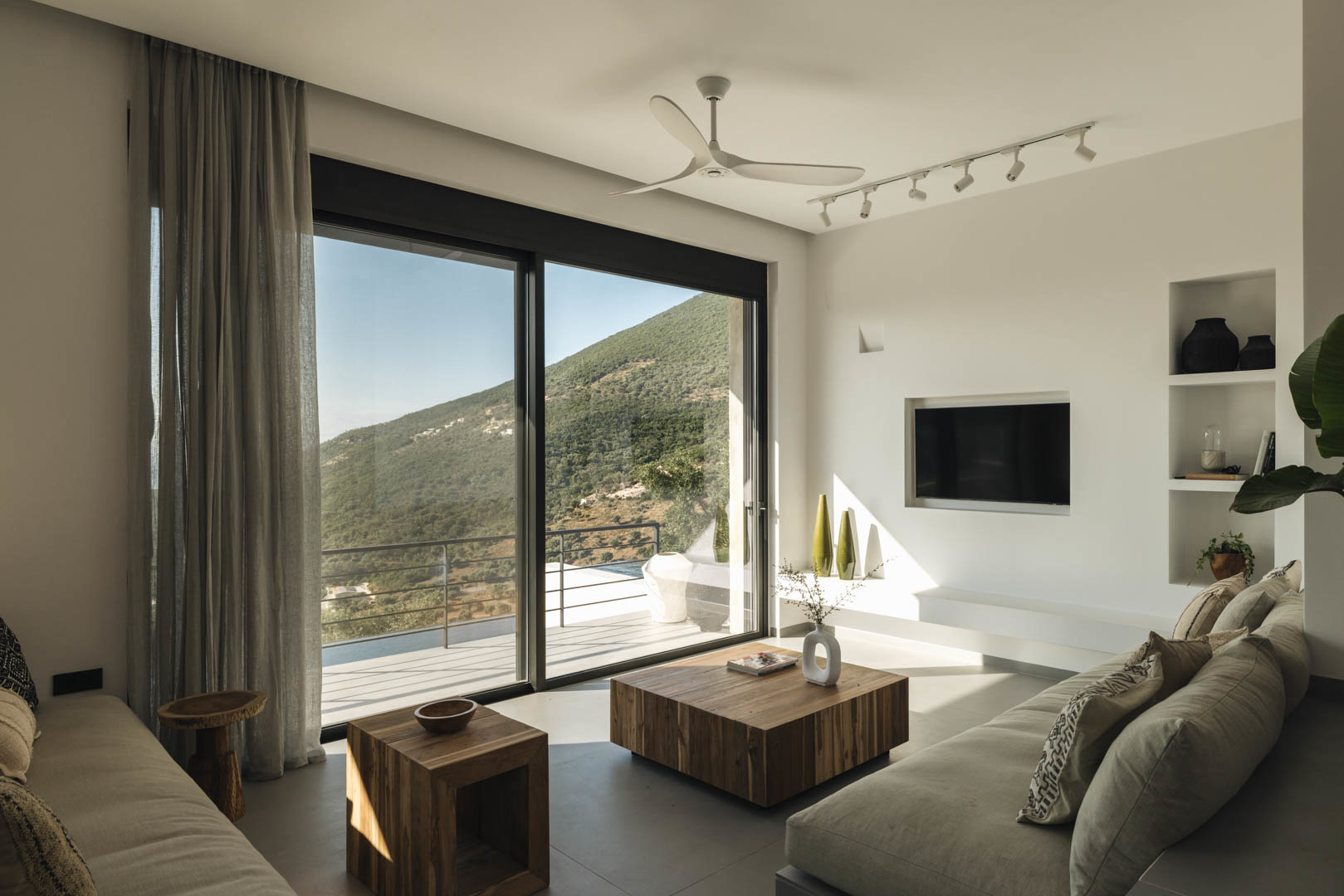 d8d8e68d3613455f8e9292999dfa5a5f