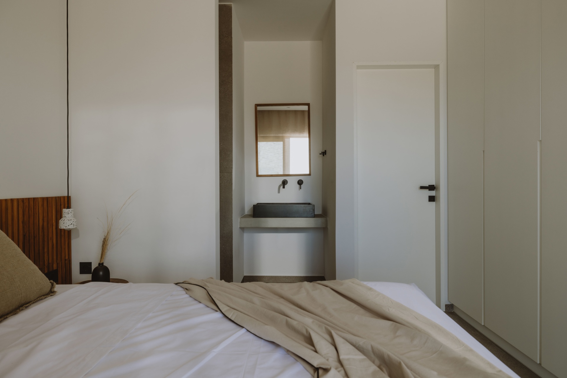 3c6f87f81b9648438b783a2a04ba141d