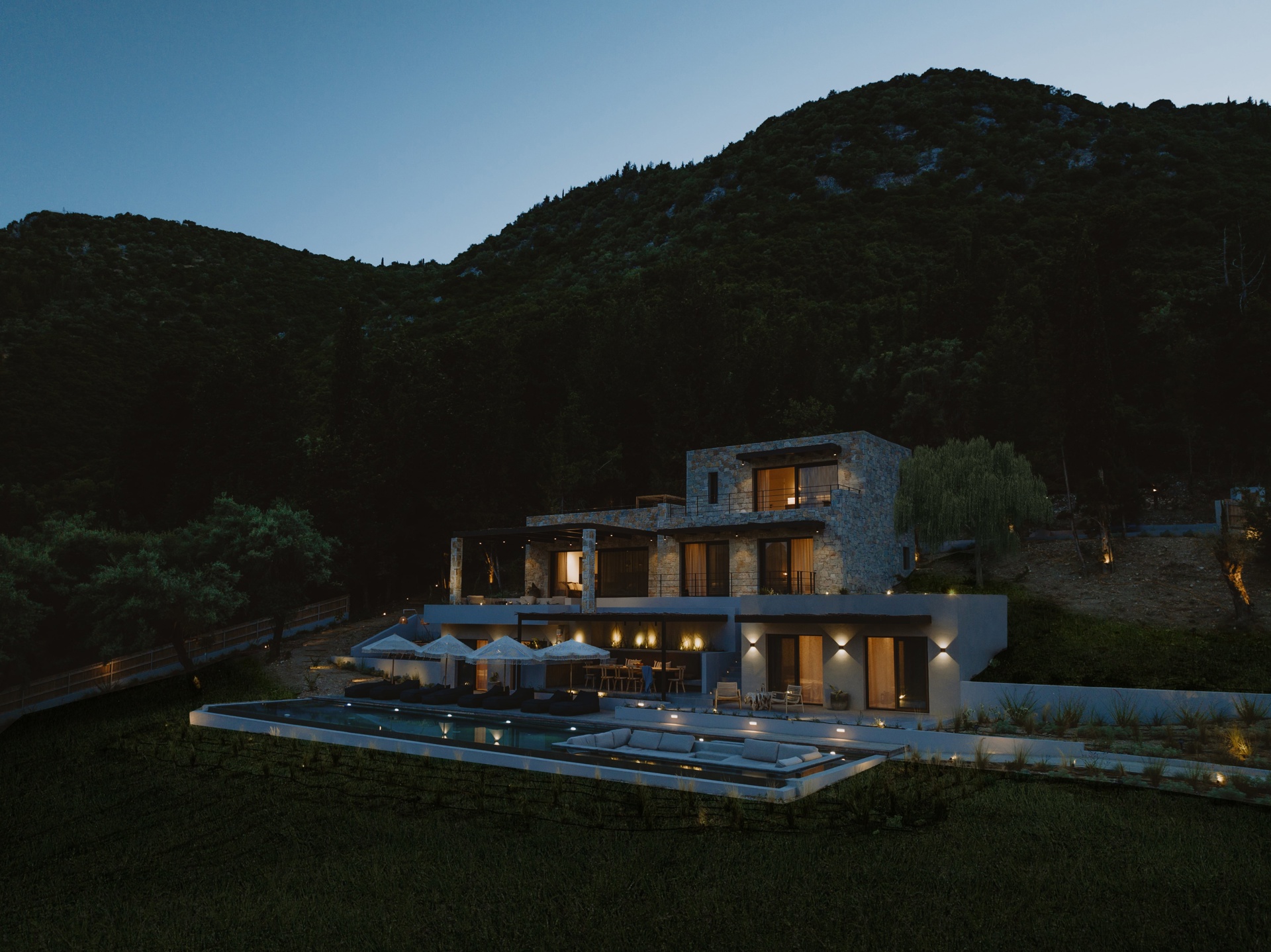 e218471f49424e348b676fa5cade49f8