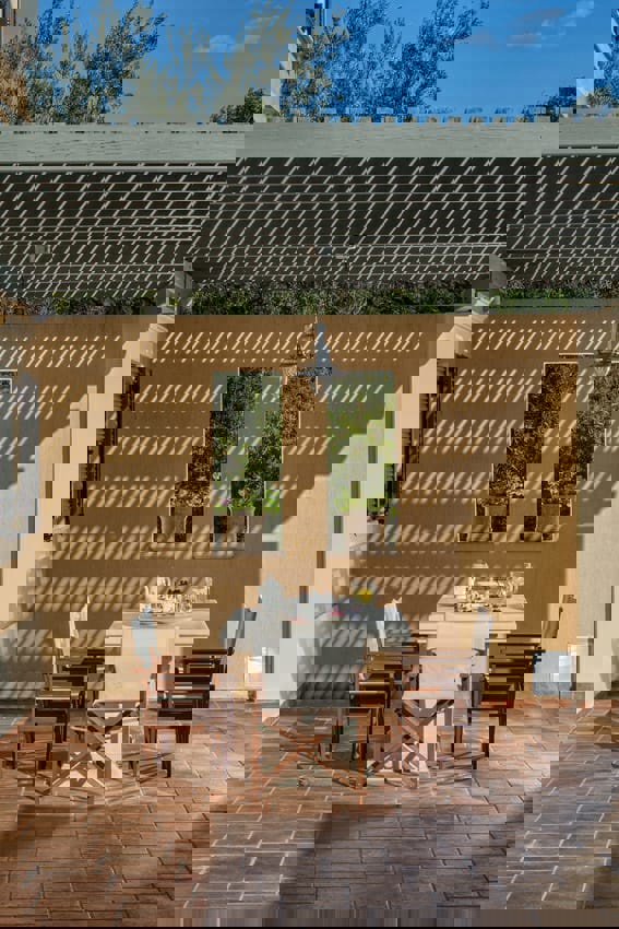 2359a872e5b344b9a0b21c52e817ffa7