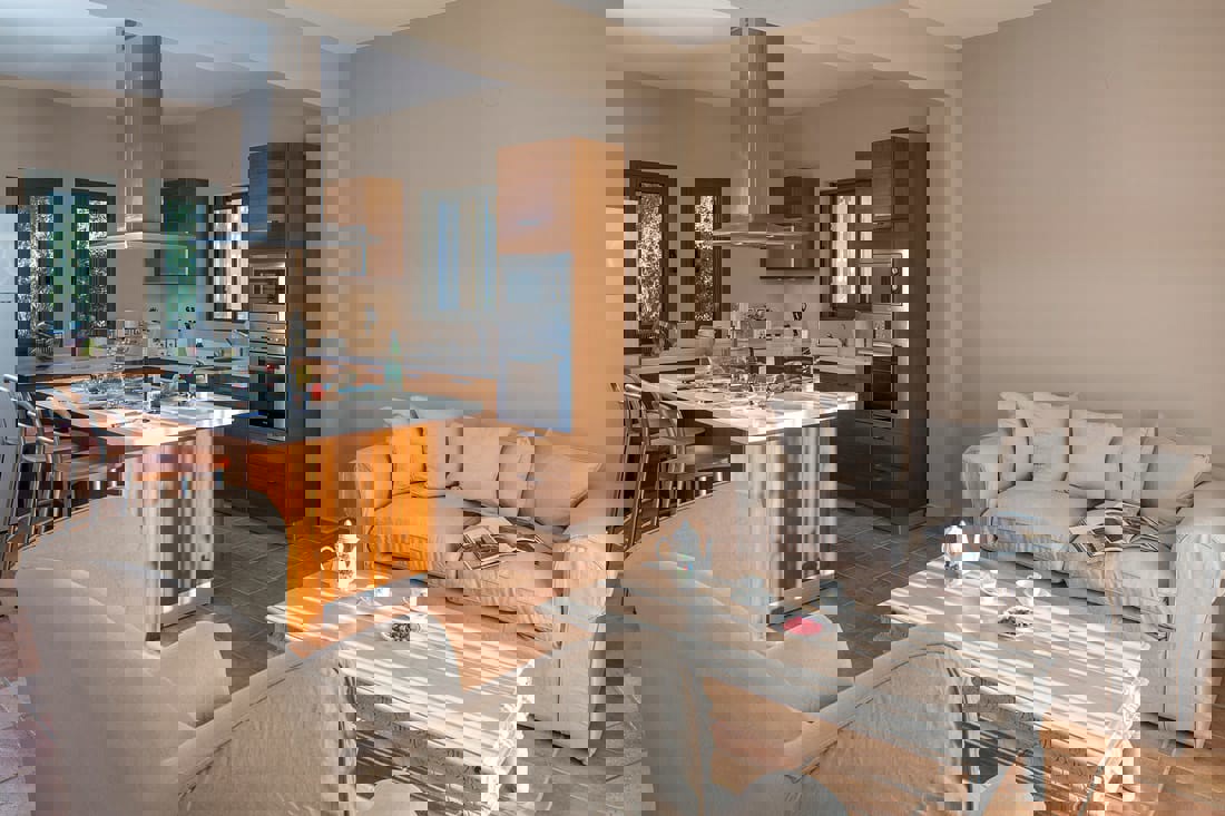 2b890ee4c5f44683a0ac67a19374fdbf
